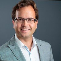Porträt Dr. Stefan Vonderschmidt